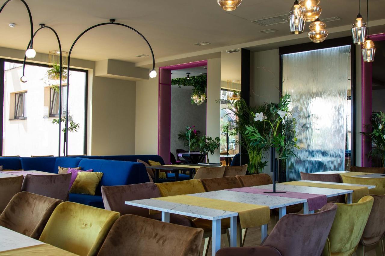 Hotel Hostynnyy Dvir Stryi Exterior foto